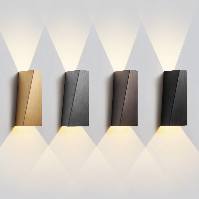 Modern Minimalist Wall Lamp — Stairwell, Villa & Hotel — view 4