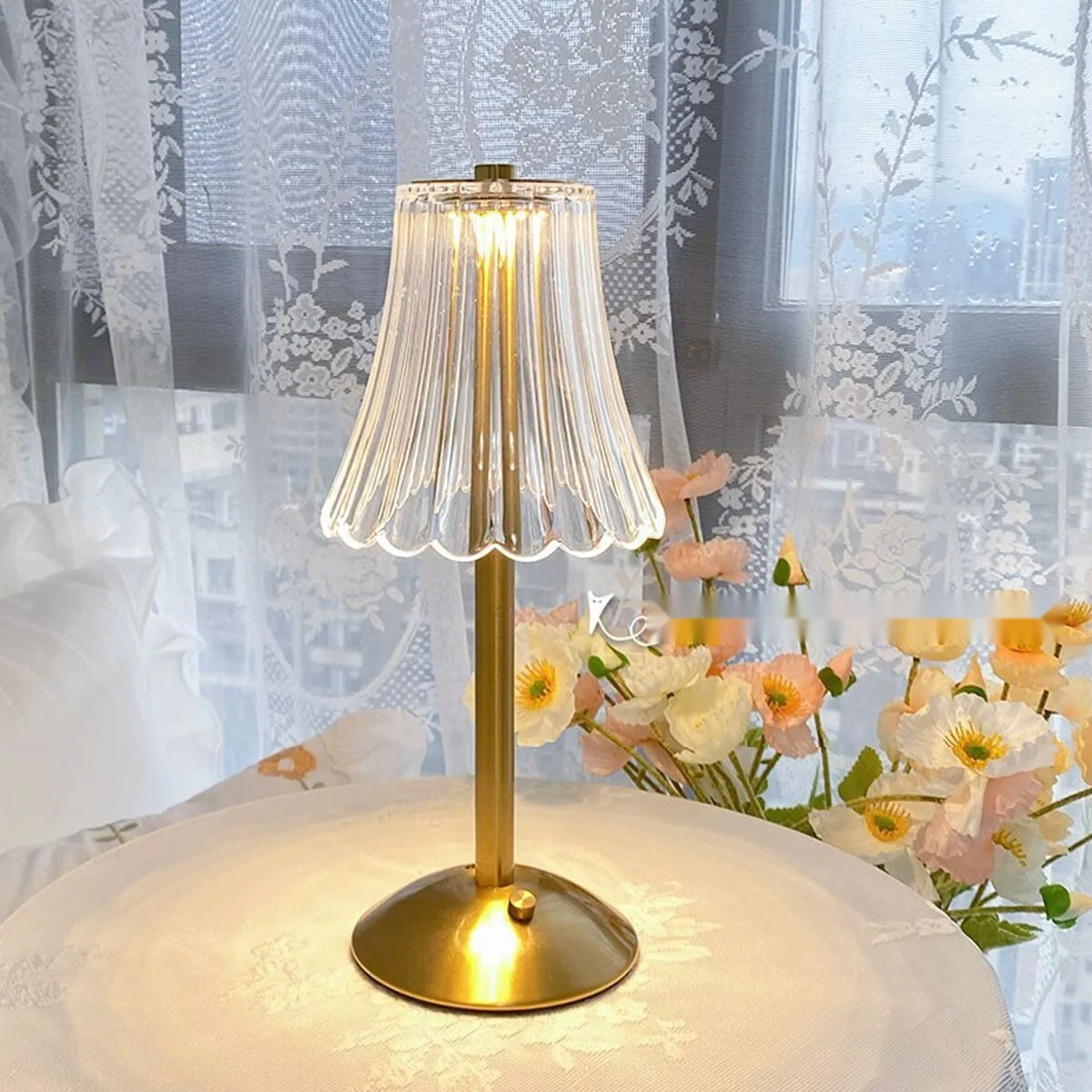 Light Luxury Metal Motion-Sensor Table Lamp — Bedroom — view 6