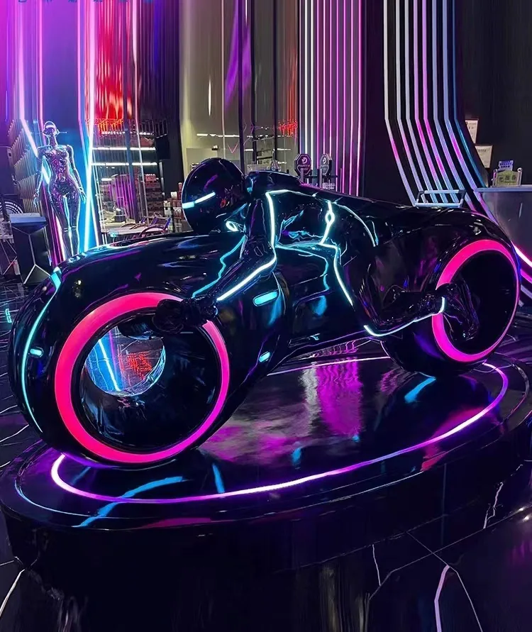 Resin Gaming-Room Sculpture Floor Lamp — E-Sports Interior — view 9