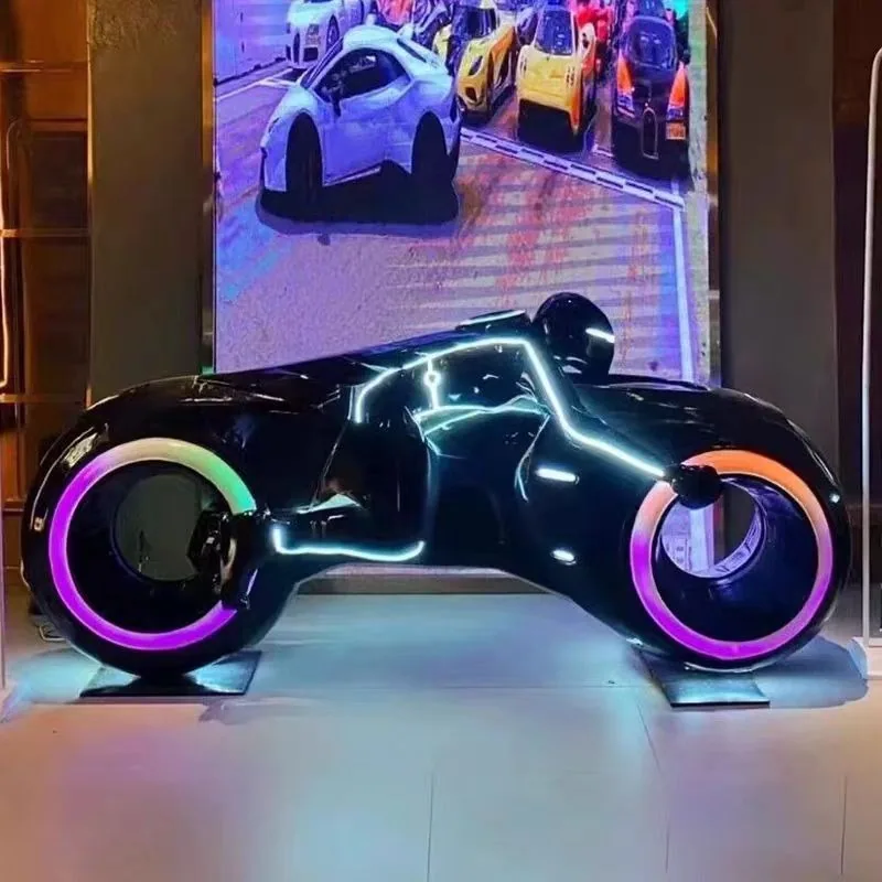 Resin Gaming-Room Sculpture Floor Lamp — E-Sports Interior — view 2