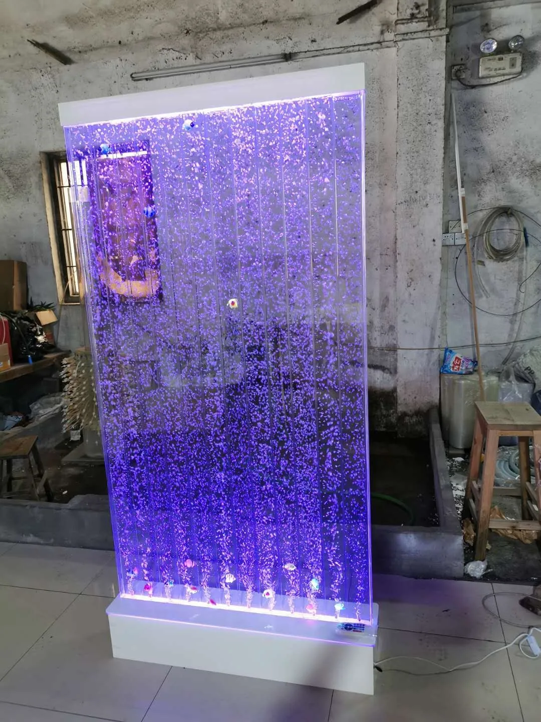 Acrylic Aquarium Screen — Bubble & Water Column — view 11