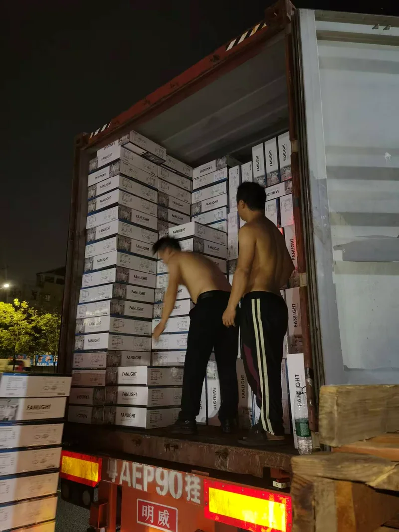 Night-time unloading operation